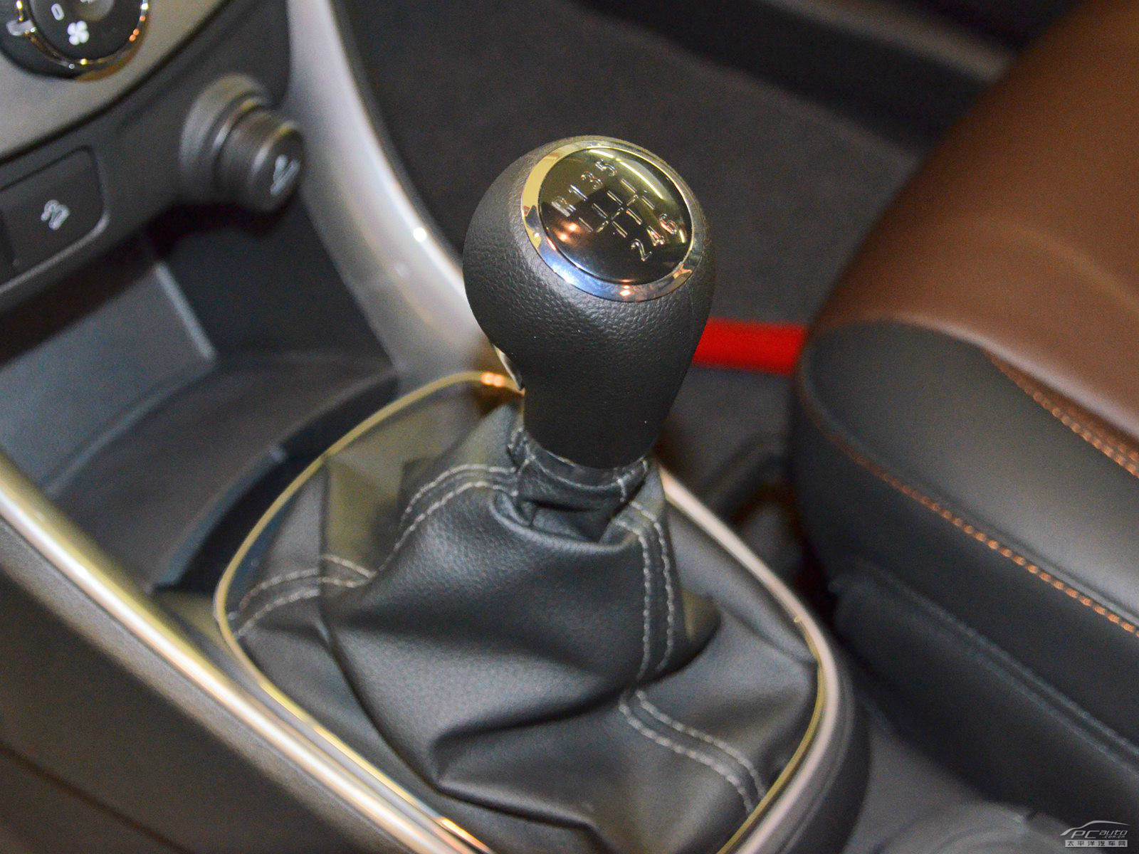 雪佛蘭Trax內(nèi)飾高清大圖