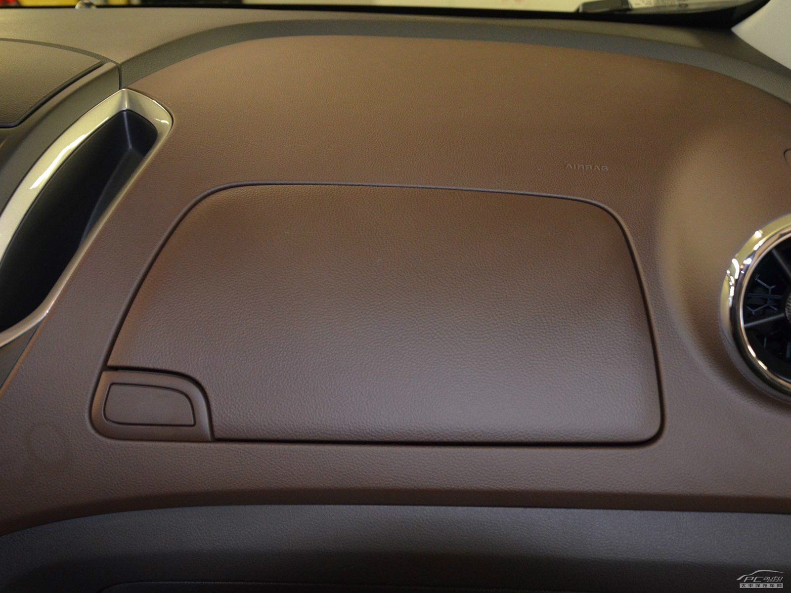 雪佛蘭Trax內(nèi)飾高清大圖