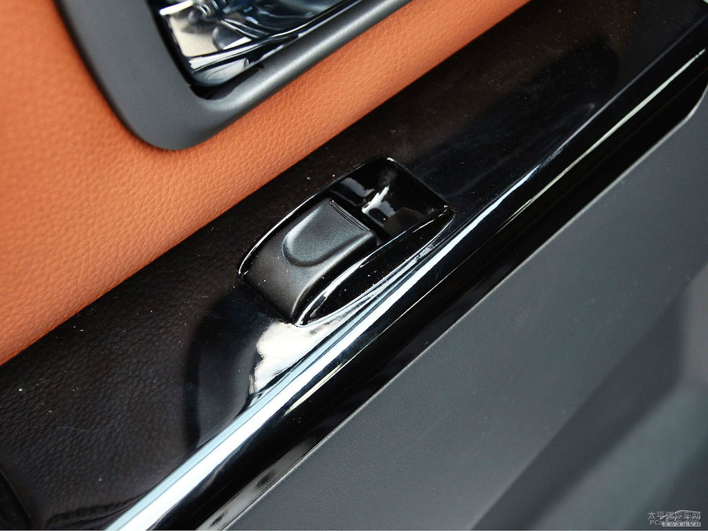 ɫL(fng)E5܇(ni)DƬ