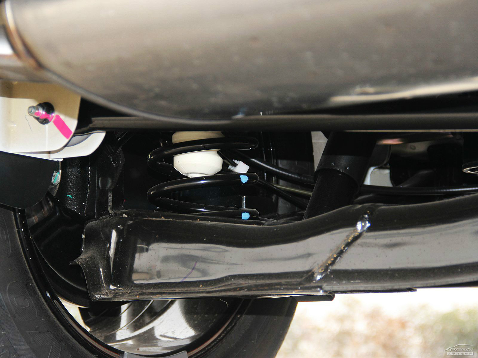 納智捷大7 SUV細(xì)節(jié)高清大圖