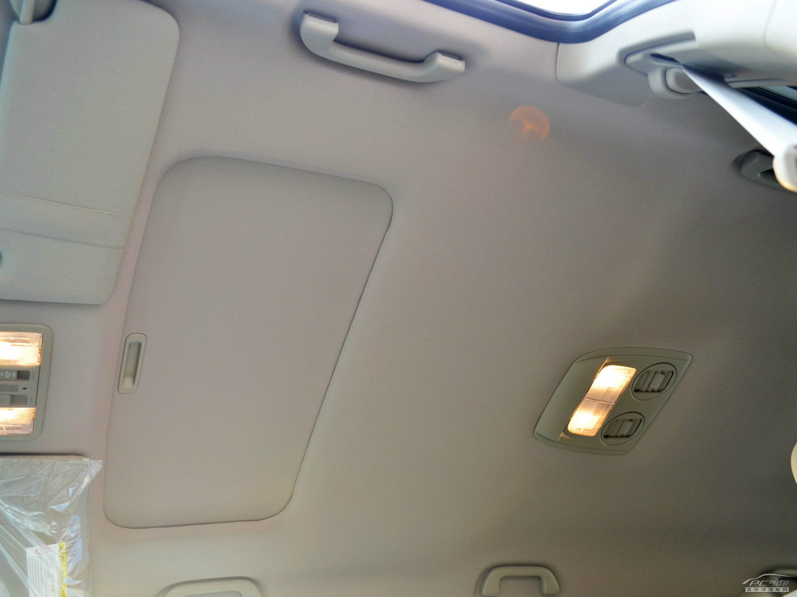 奧德賽內(nèi)飾高清大圖