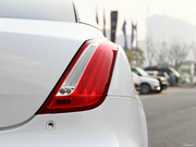 2014款 XJL 2.0T 兩驅(qū)典雅商務(wù)版