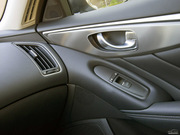 2014款 3.7L 豪華運(yùn)動(dòng)版 2014款 3.7L 豪華運(yùn)動(dòng)版