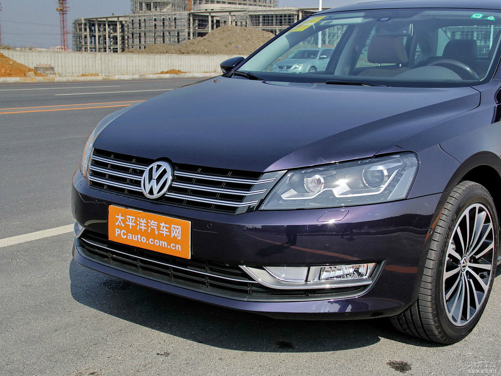 檀紫帕薩特整車外觀外觀圖片