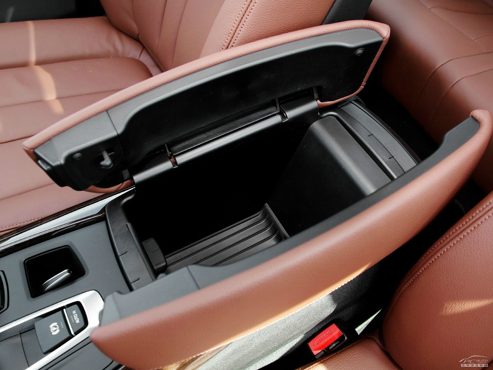 寶馬X5(進(jìn)口)空間高清大圖