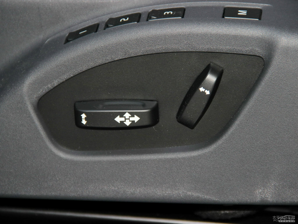 {֠XC60(M)΃DƬ