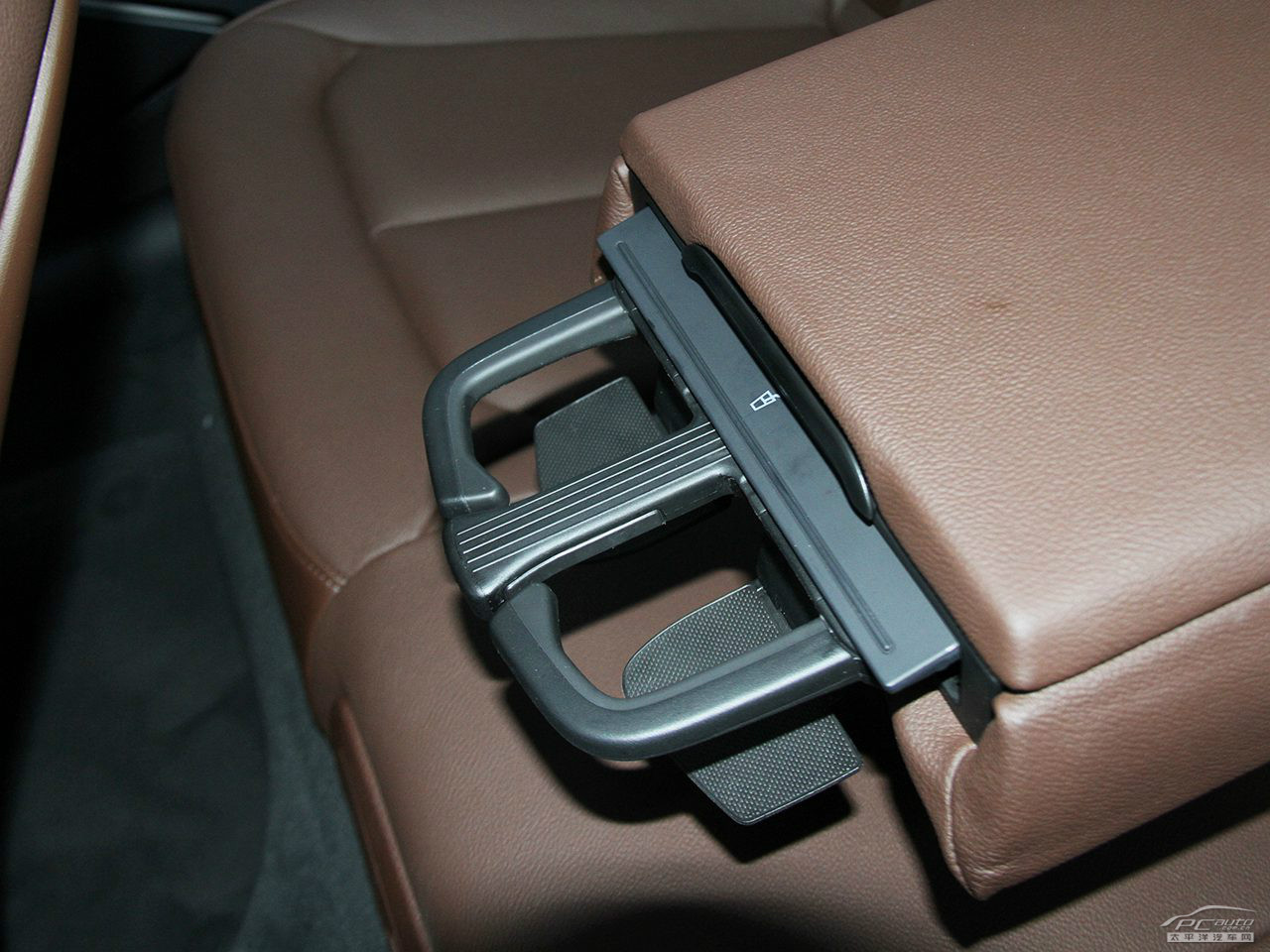 奧迪A3空間高清大圖