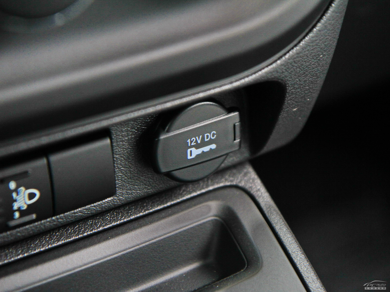 指南者(進(jìn)口)內(nèi)飾高清大圖