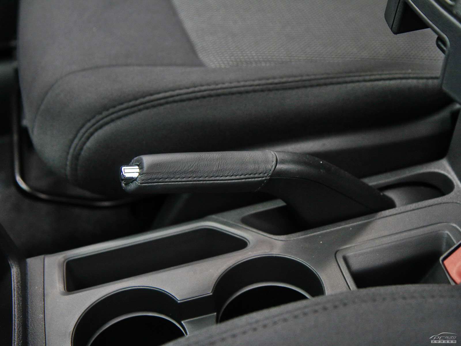 指南者(進(jìn)口)內(nèi)飾高清大圖