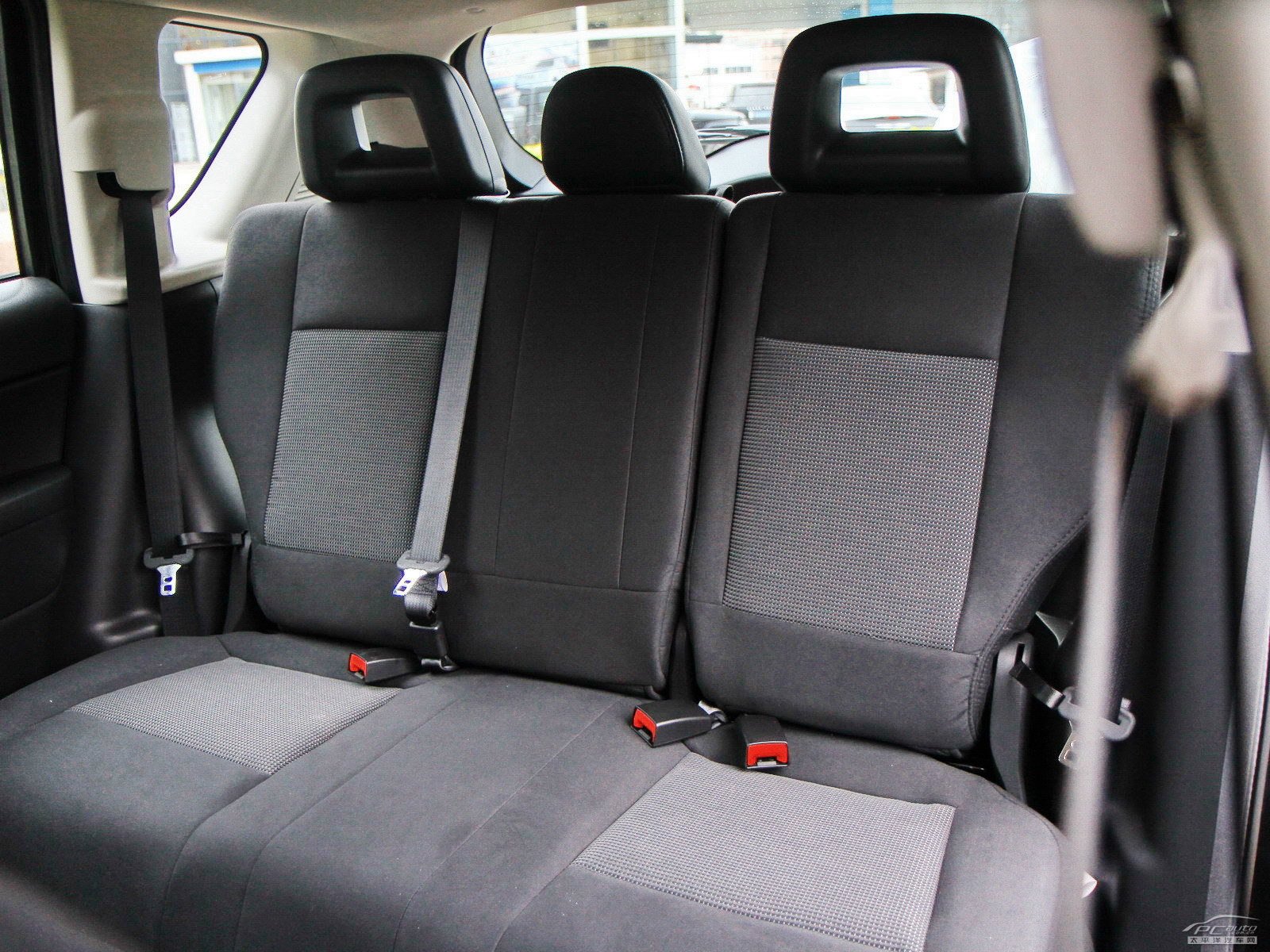 指南者(進口)內(nèi)飾高清大圖