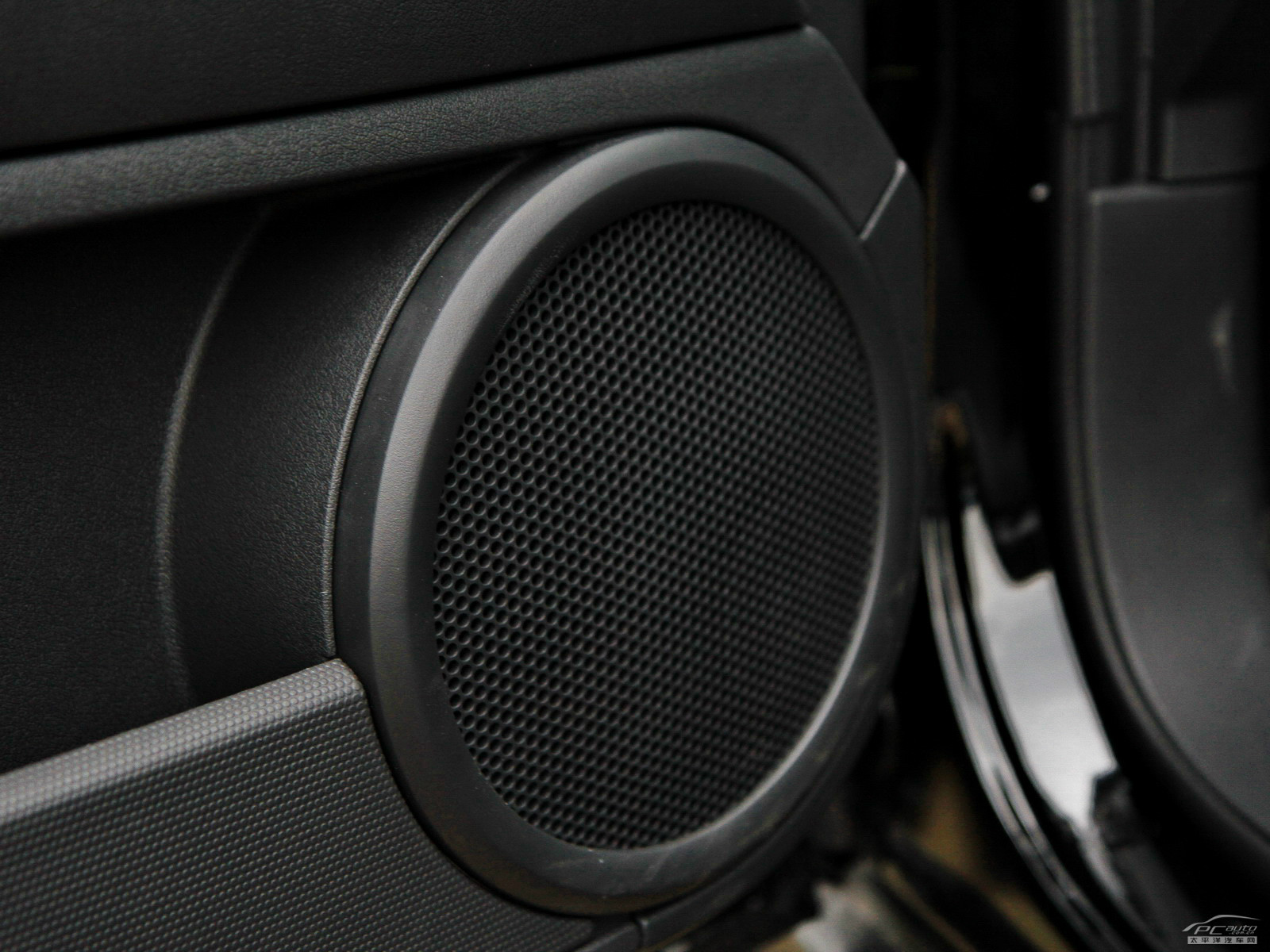 指南者(進(jìn)口)內(nèi)飾高清大圖