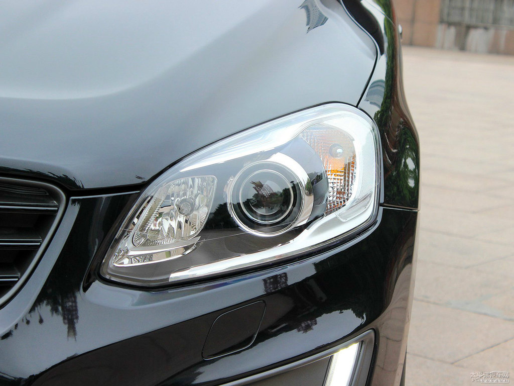 ʯ֠XC60(M(jn))܇(ch)^^DƬ