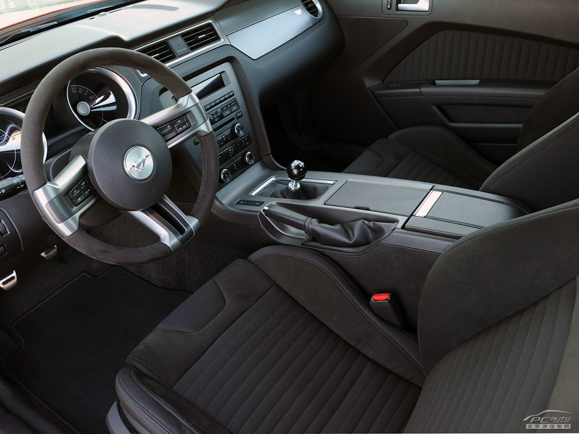 福特Mustang內(nèi)飾高清大圖