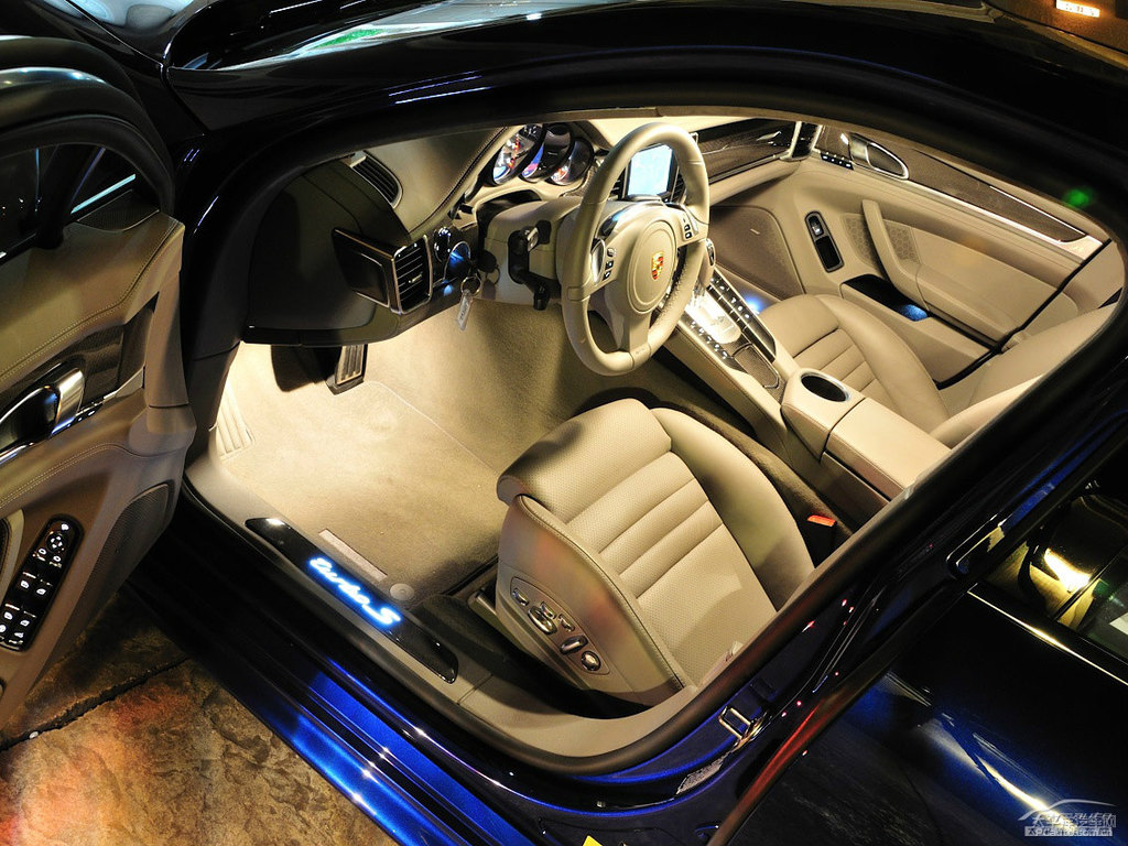 ˮ{(ln)Panamera{˿ggDƬ