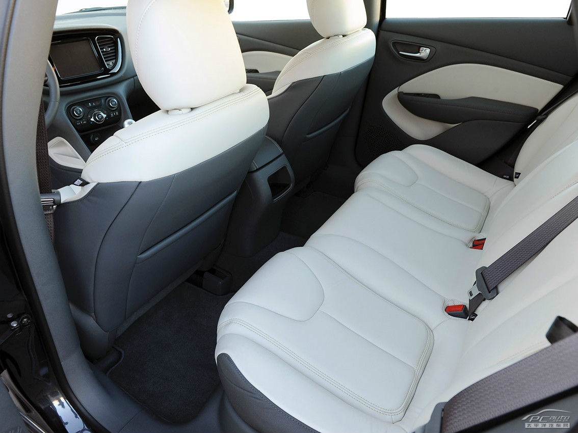 道奇Dart內(nèi)飾高清大圖