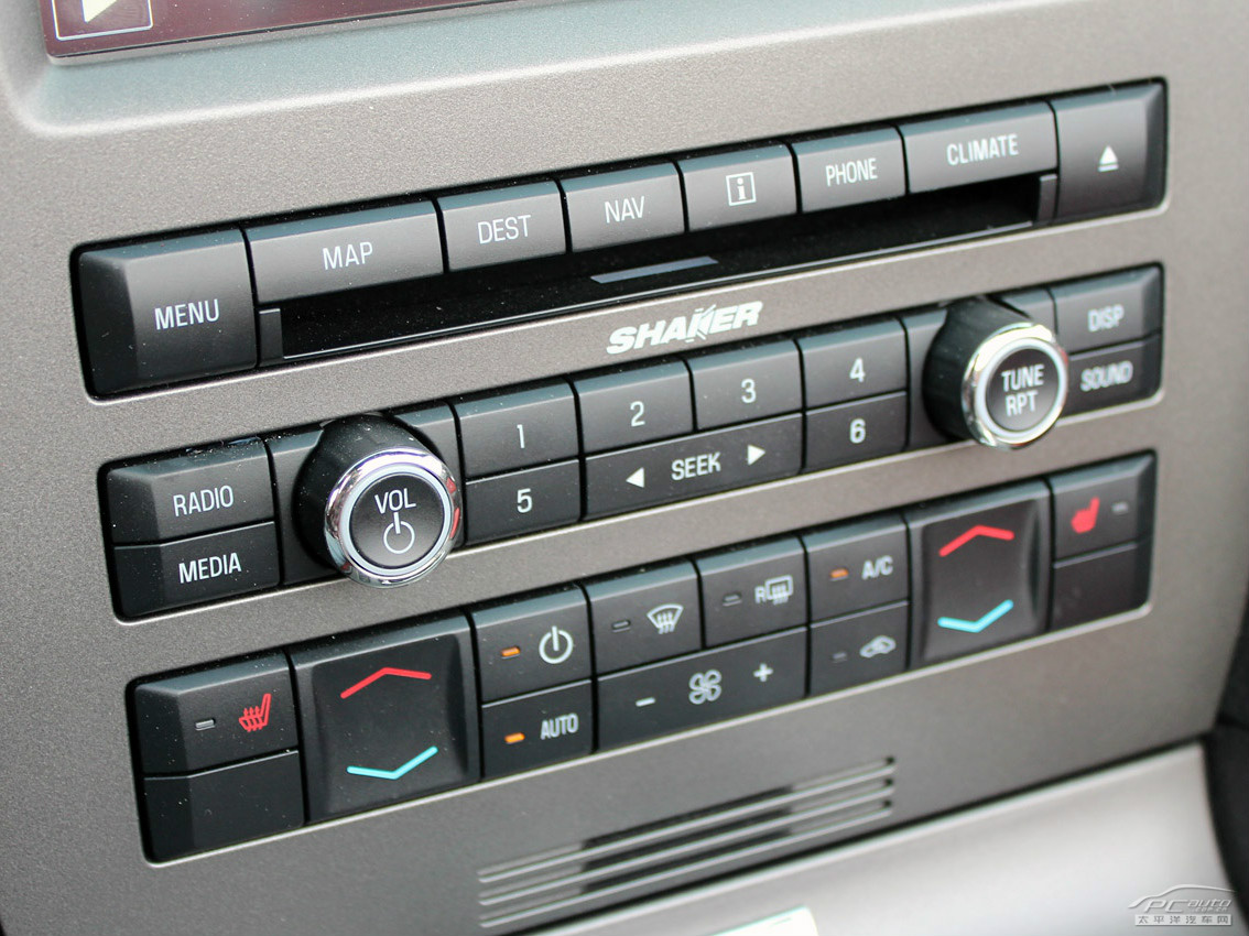 福特Mustang內(nèi)飾高清大圖