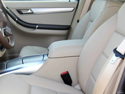 2013款 R 300L 商務(wù)型 2013款 R 300L 商務(wù)型