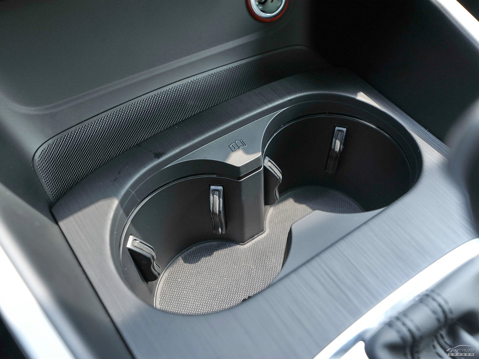 奧迪A3空間高清大圖