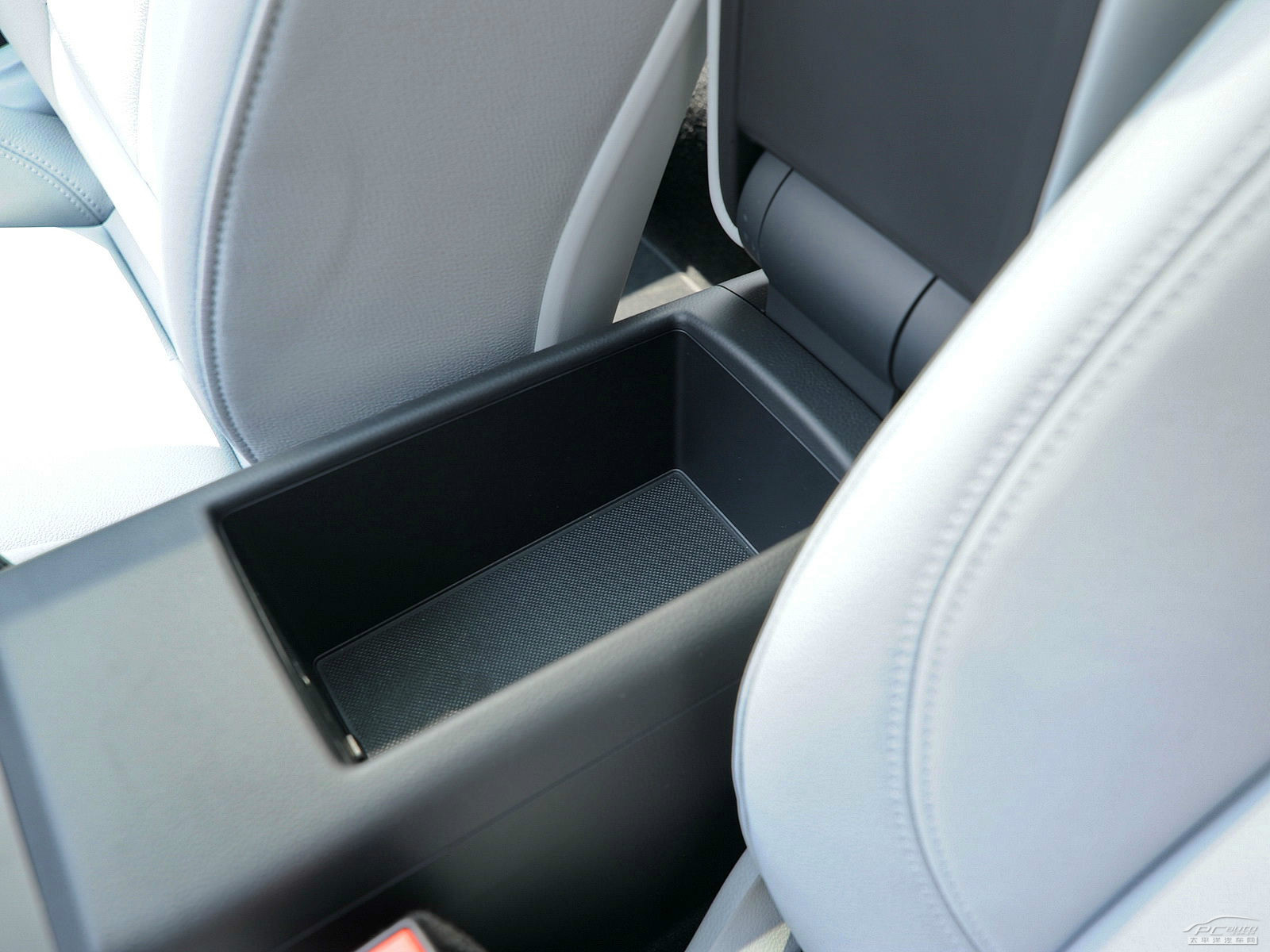 奧迪A3空間高清大圖