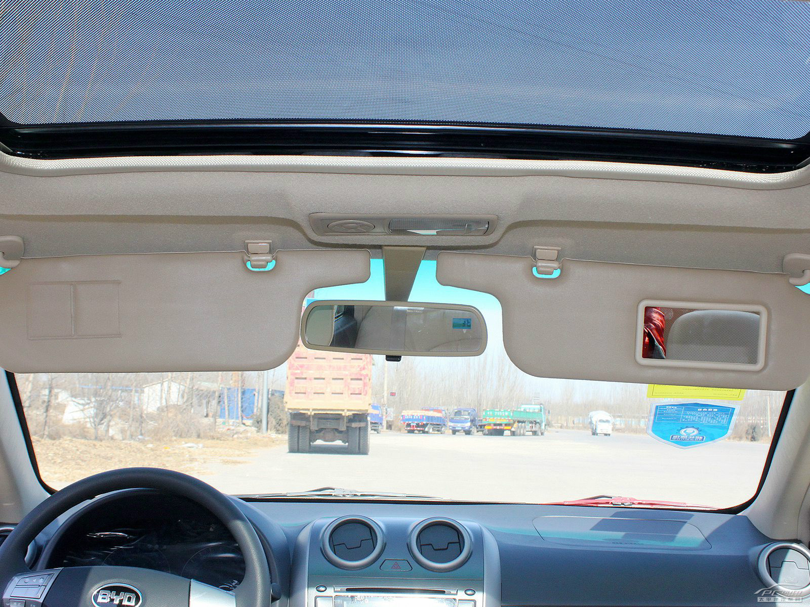 比亞迪G3內(nèi)飾高清大圖