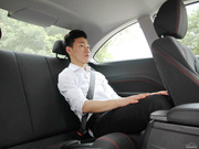 2014款 220i 運(yùn)動(dòng)設(shè)計(jì)套裝