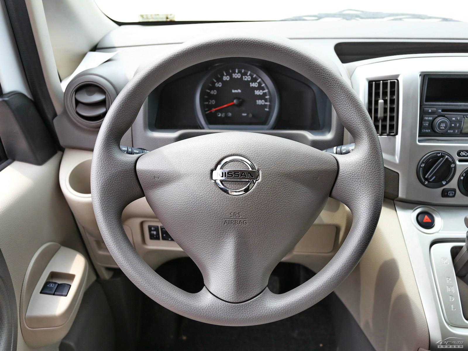 日產(chǎn)NV200內(nèi)飾高清大圖