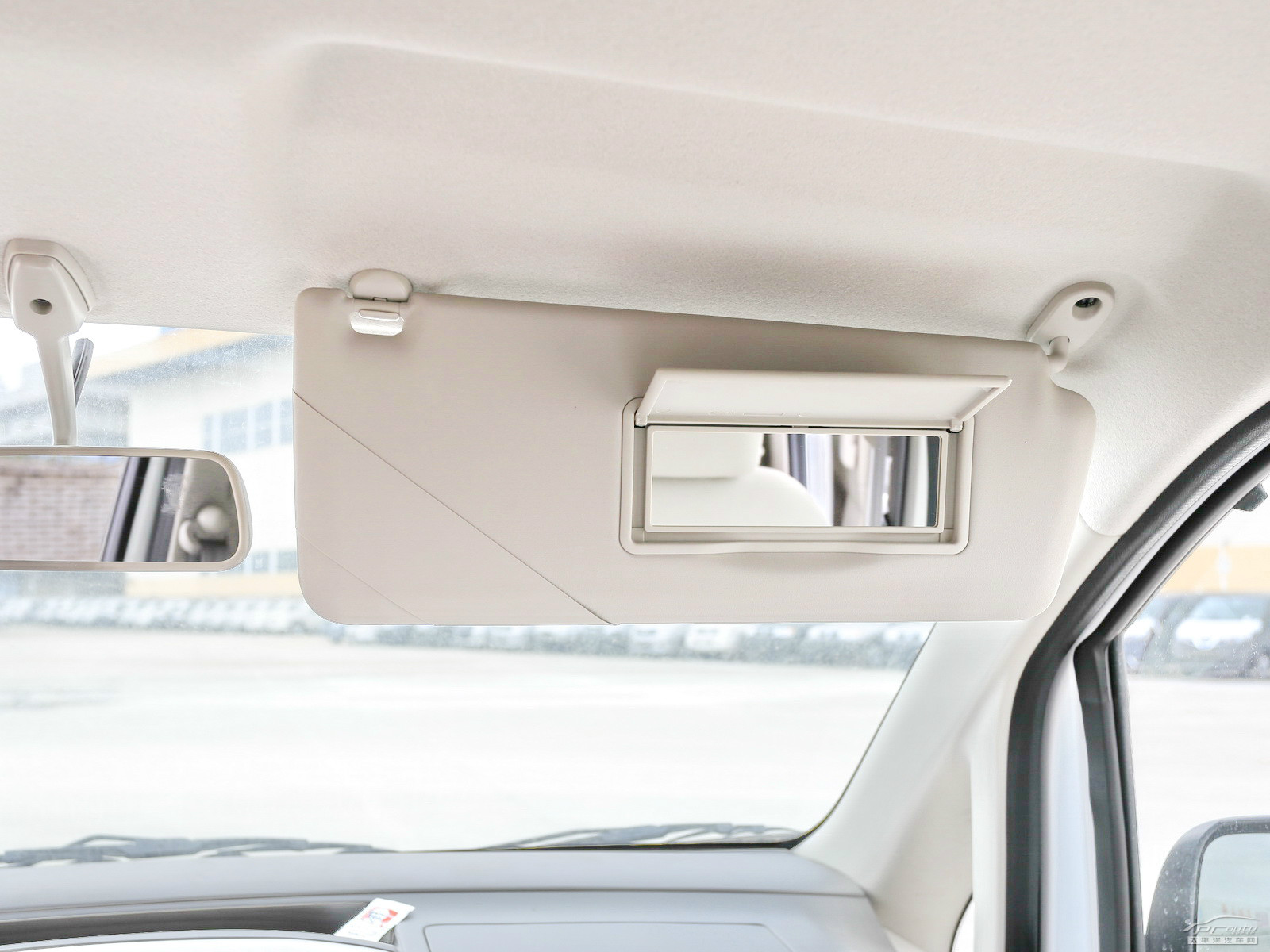 日產(chǎn)NV200內(nèi)飾高清大圖