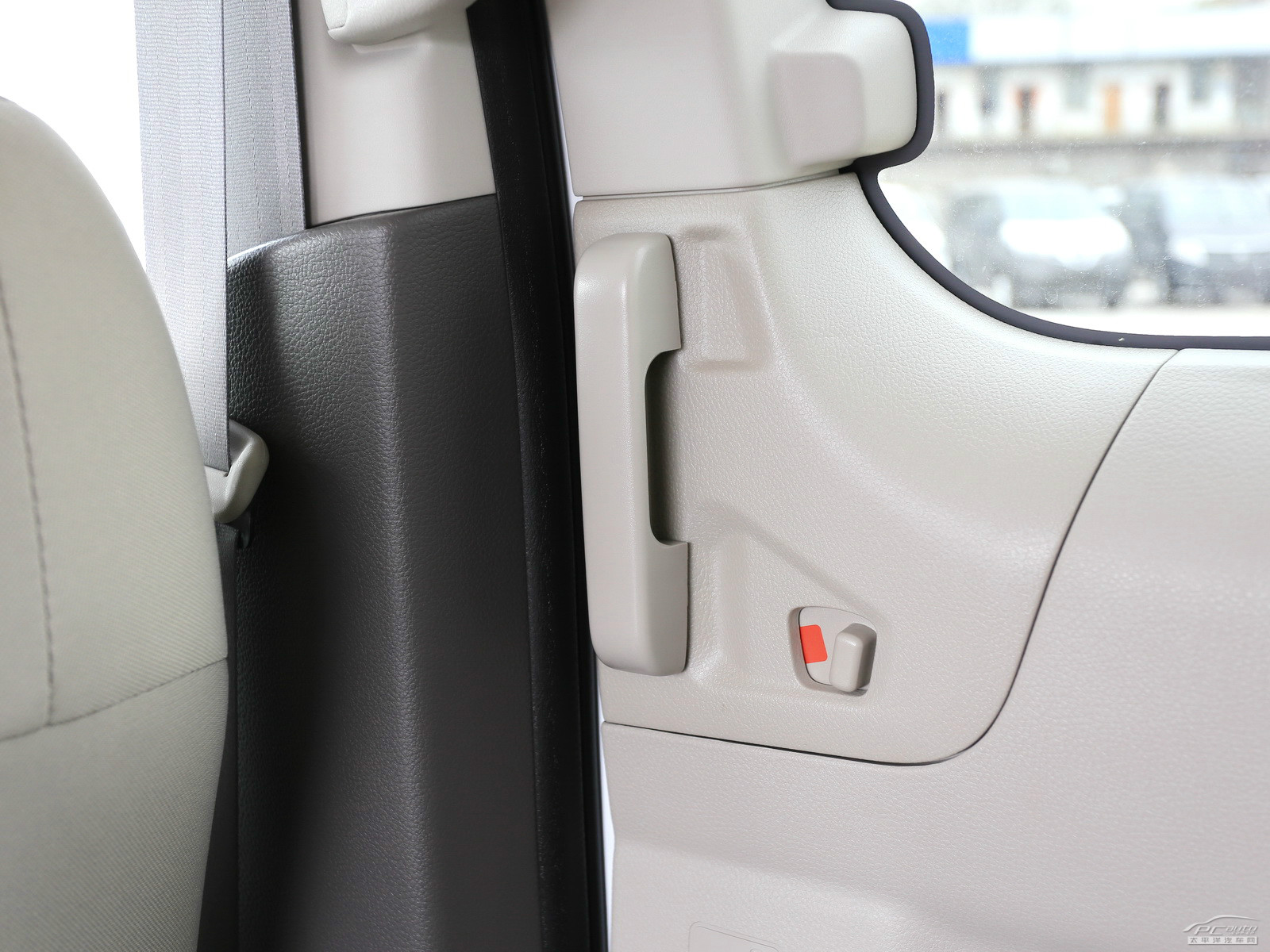 日產(chǎn)NV200內(nèi)飾高清大圖