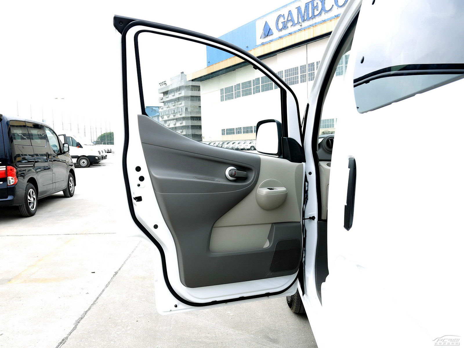 日產(chǎn)NV200內(nèi)飾高清大圖