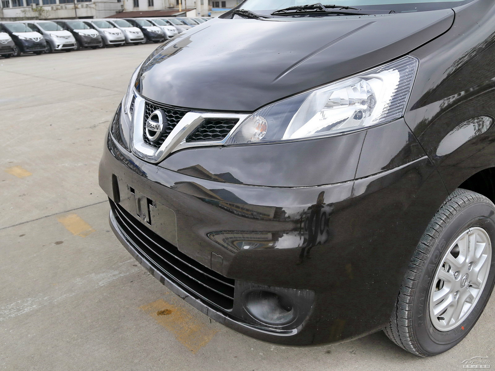 日產(chǎn)NV200外觀高清大圖
