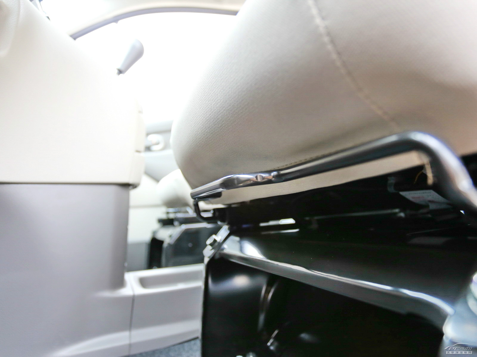 日產(chǎn)NV200內(nèi)飾高清大圖