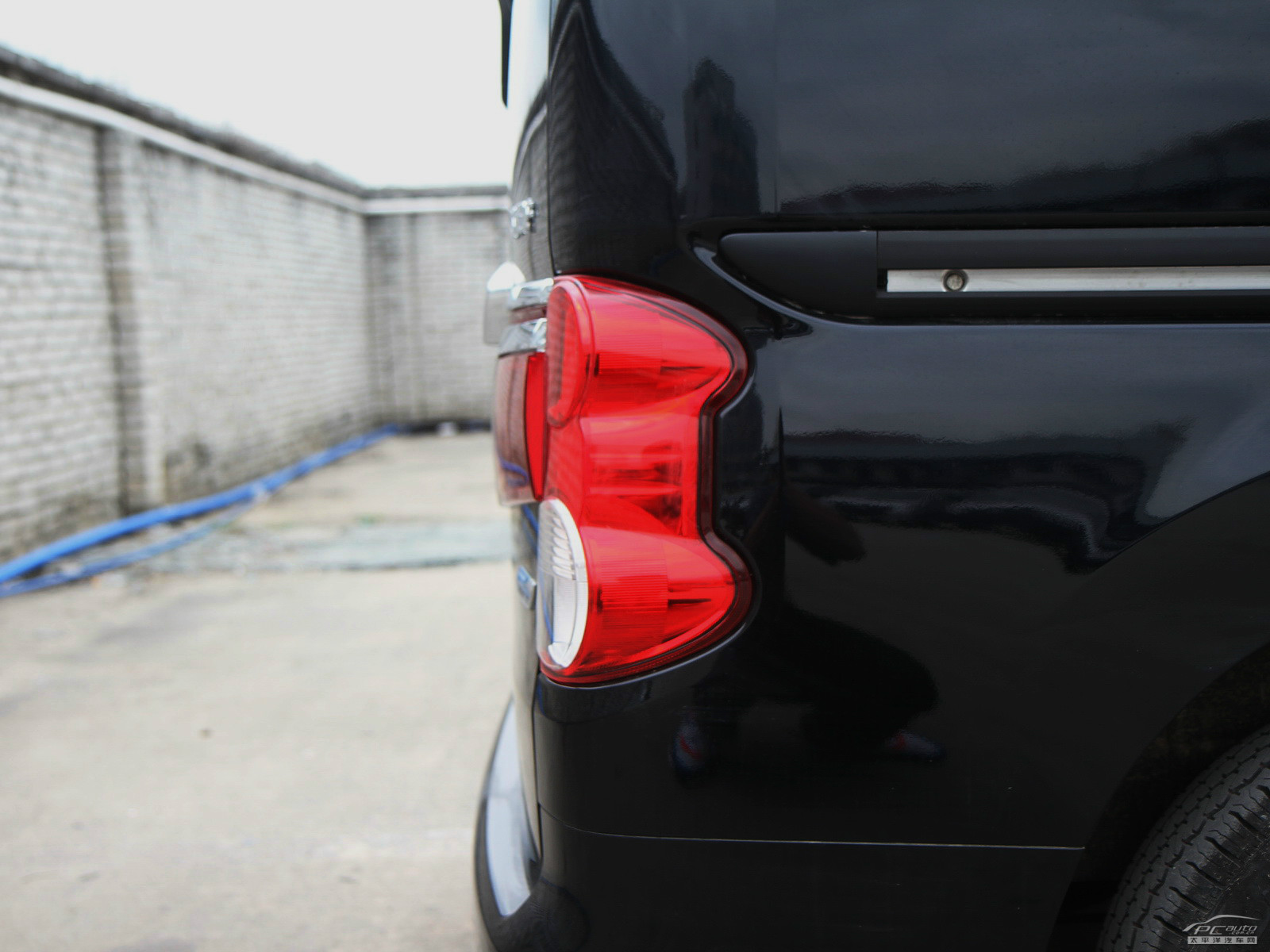 日產(chǎn)NV200外觀高清大圖