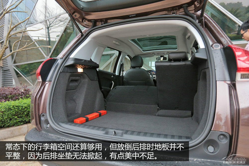 標致2008圖片