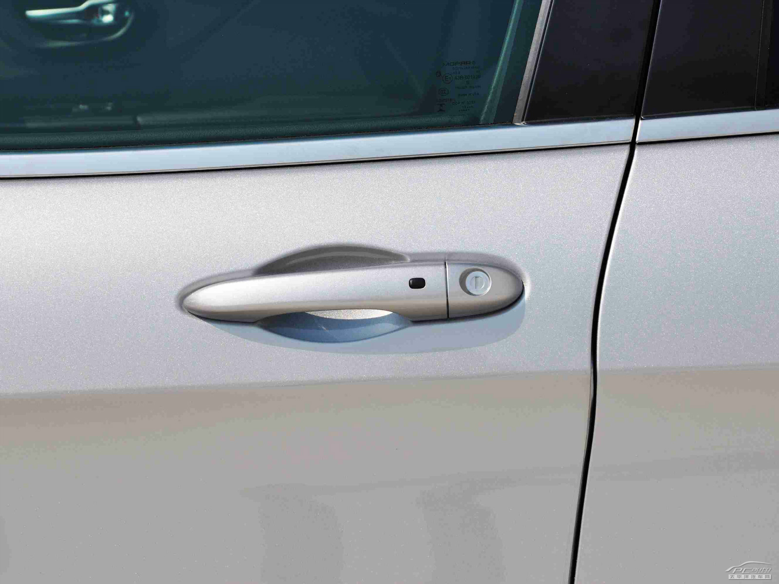 自由光(進(jìn)口)外觀高清大圖