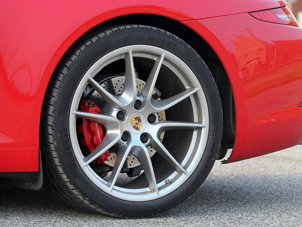 衛(wèi)紅保時捷911車身外觀圖片