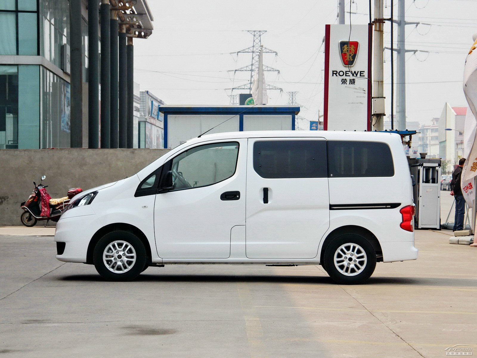 日產(chǎn)NV200外觀高清大圖