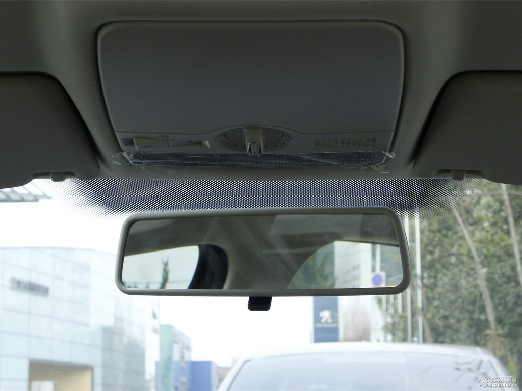 幻影黑寶來車廂內(nèi)飾圖片