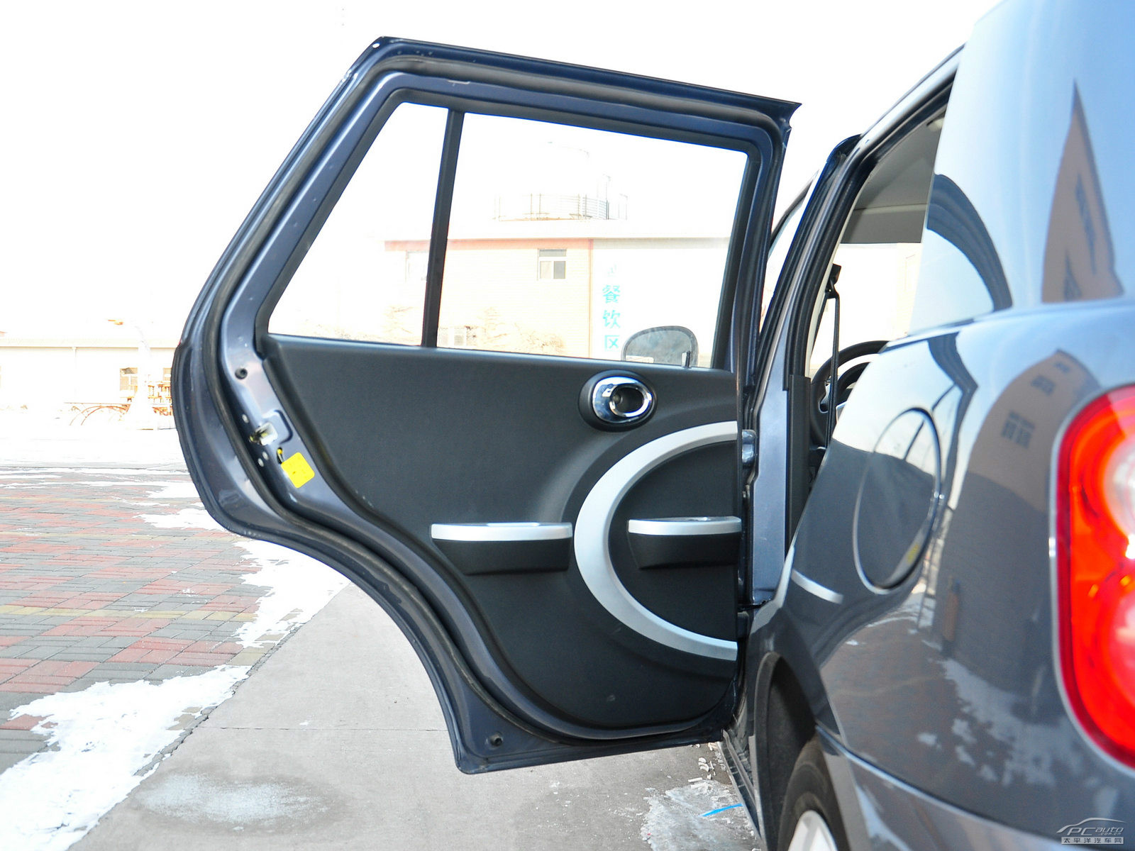 力帆330內(nèi)飾高清大圖