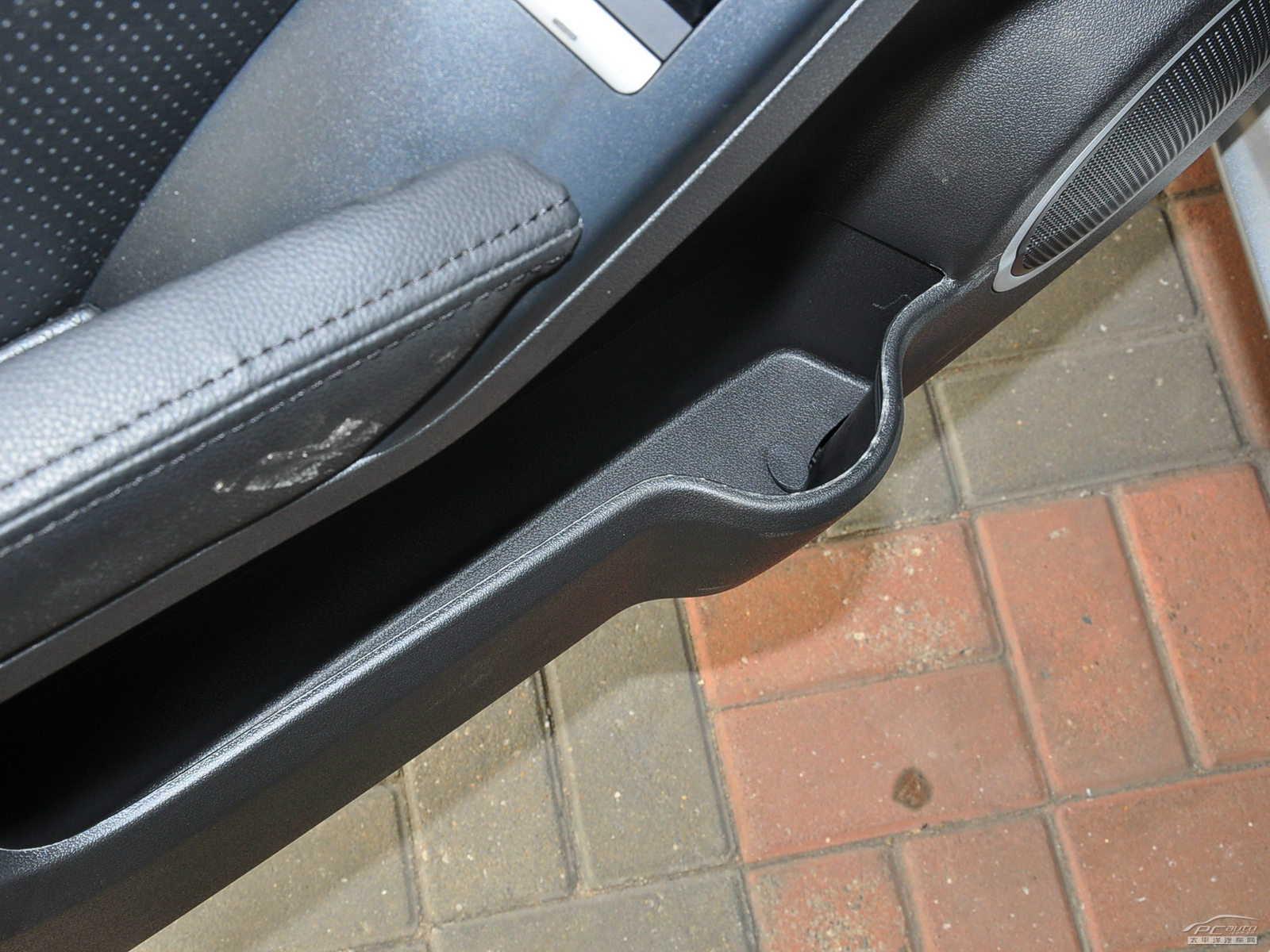 力帆X60空間高清大圖