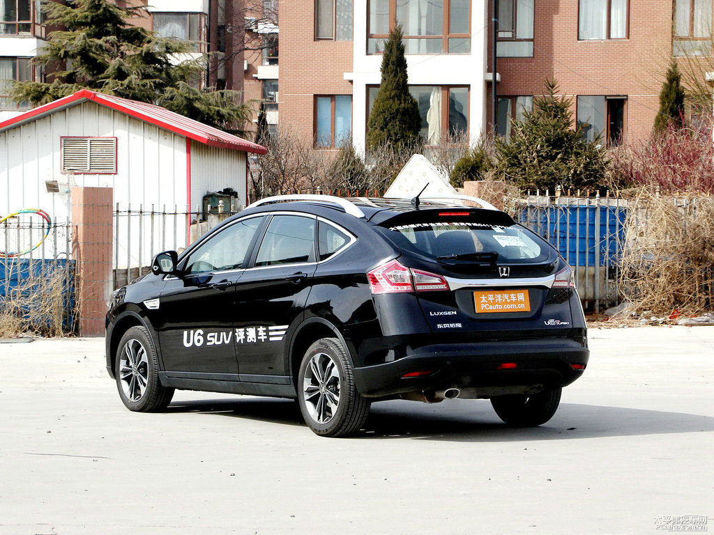 {ǽ݃(yu)6 SUV܇^^DƬ