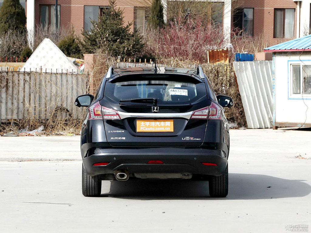 {ǽ݃(yu)6 SUV܇^^DƬ