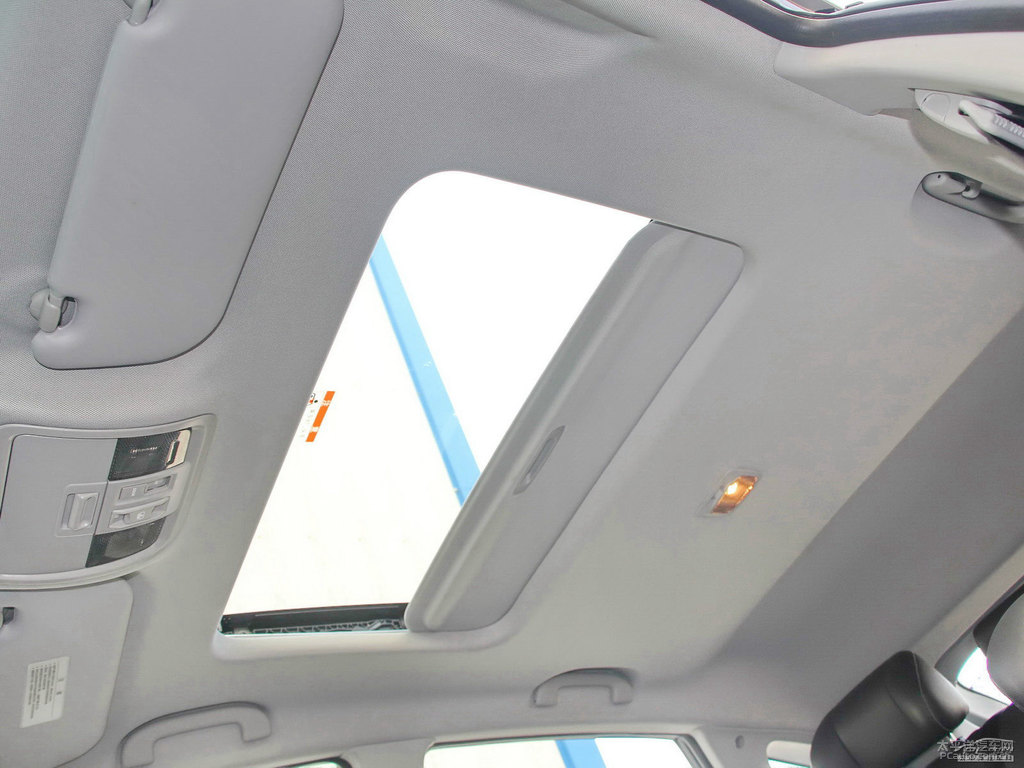 {ǽ݃(yu)6 SUV܇(ni)DƬ