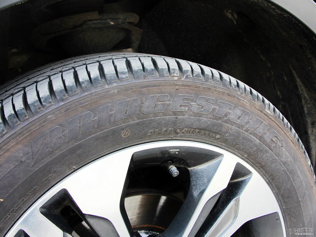 {ǽ݃(yu)6 SUV(x)(ji)(x)(ji)DƬ