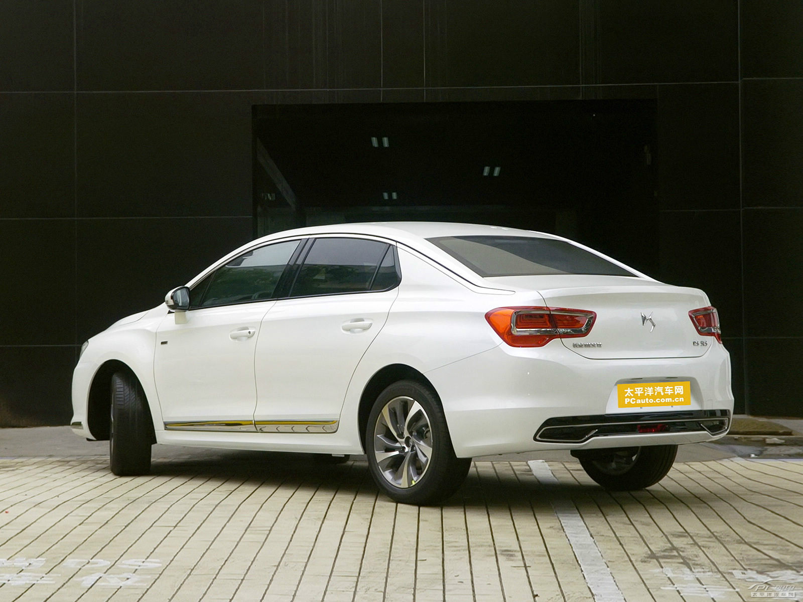 DS 5LS外觀高清大圖