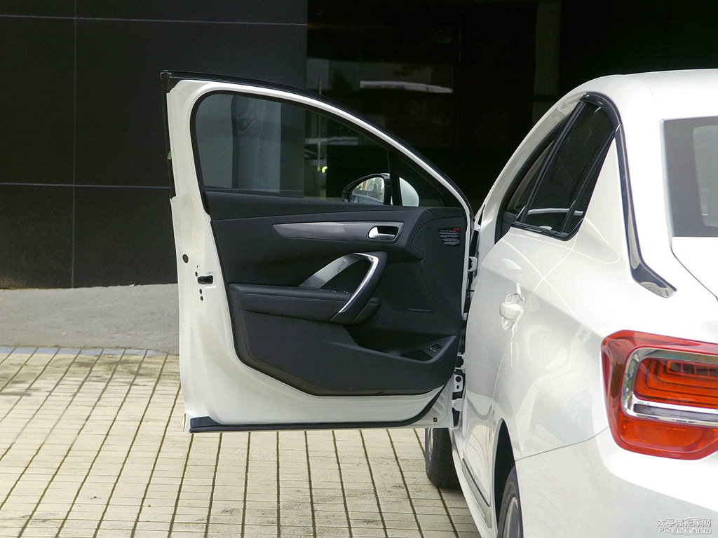 DS 5LS܇(ni)DƬ