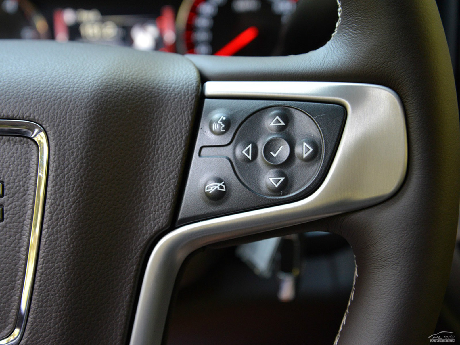 SIERRA內(nèi)飾高清大圖