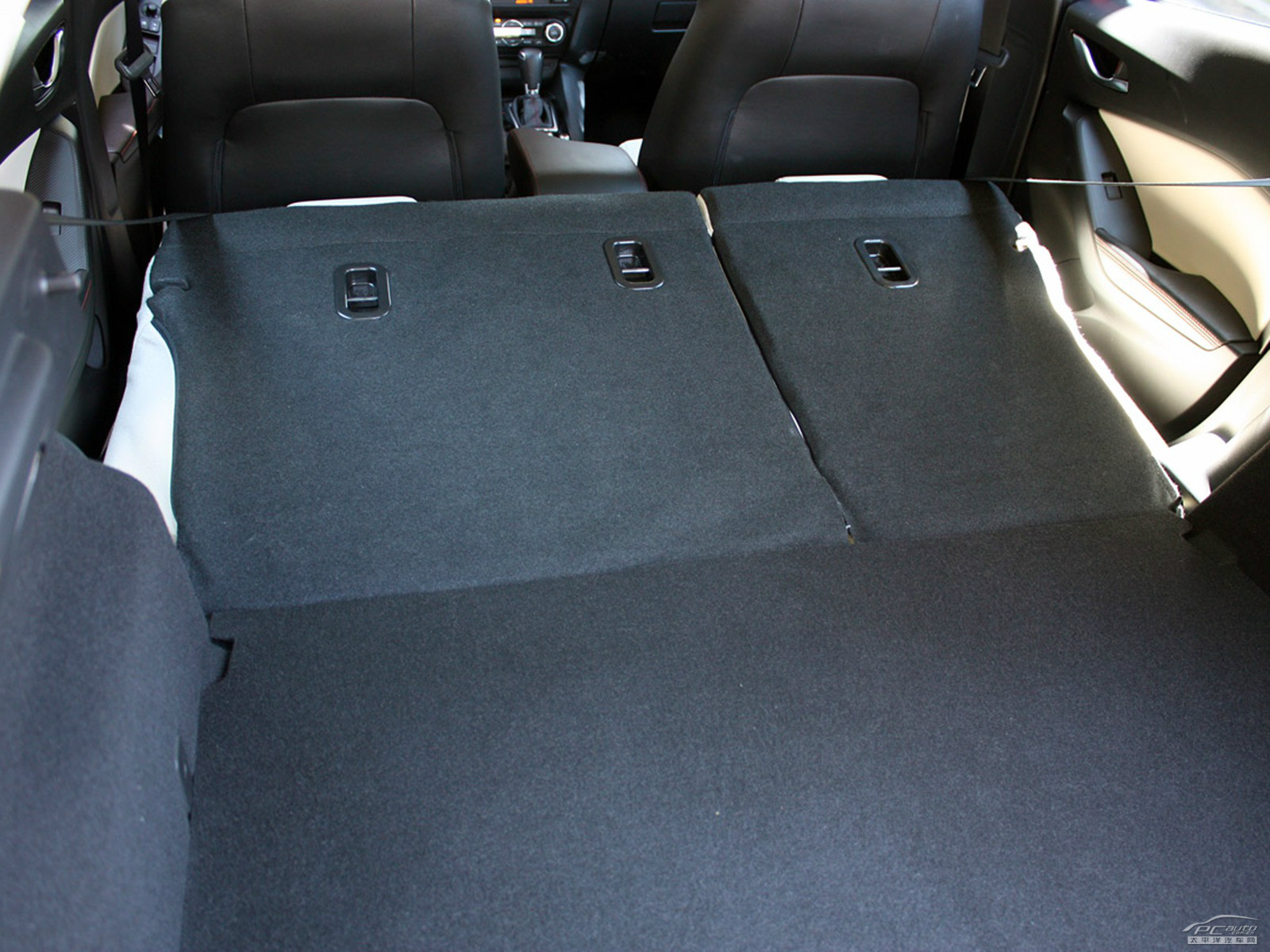 馬自達(dá)3(海外)空間高清大圖