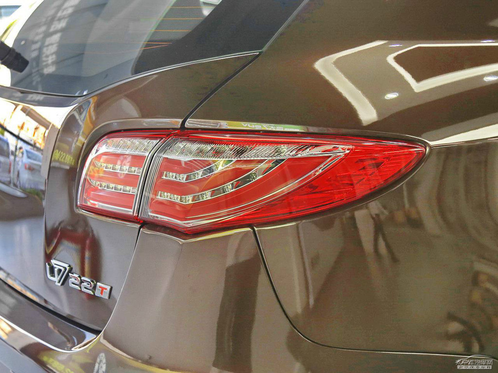 Kȼ{ǽݴ7 SUV܇(ch)β^DƬ