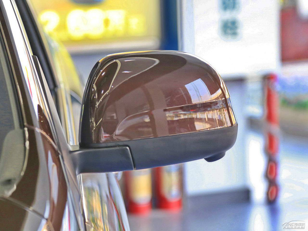 Kȼ{ǽݴ7 SUV܇^DƬ