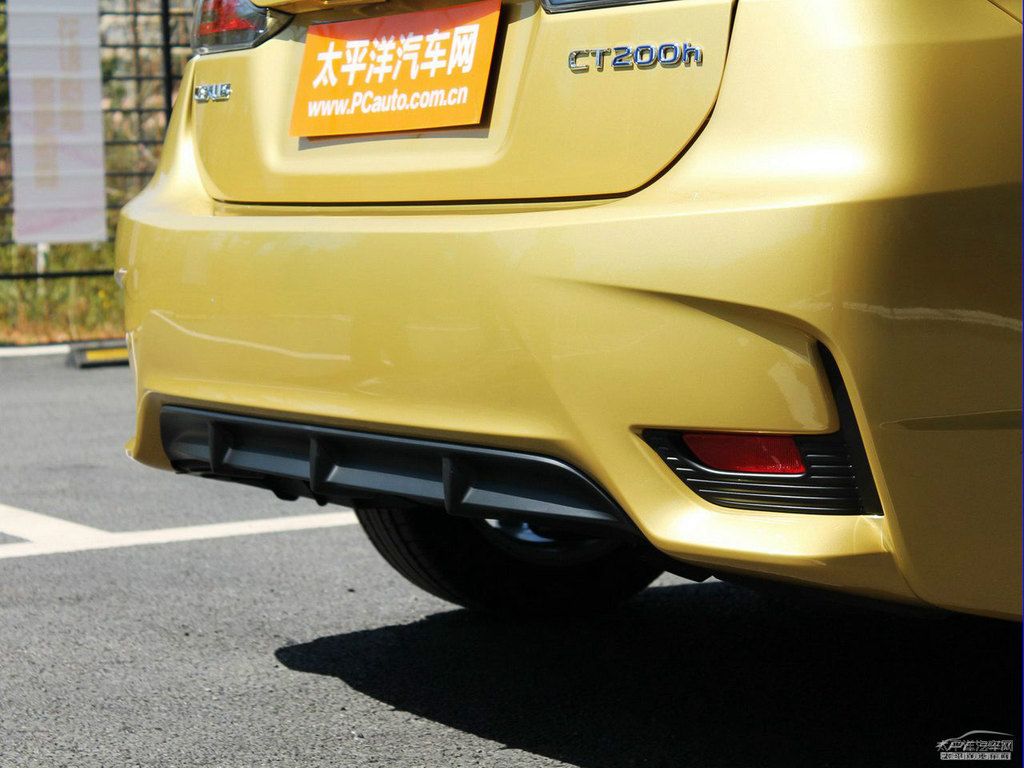 淡金云母雷克薩斯CT車尾外觀圖片